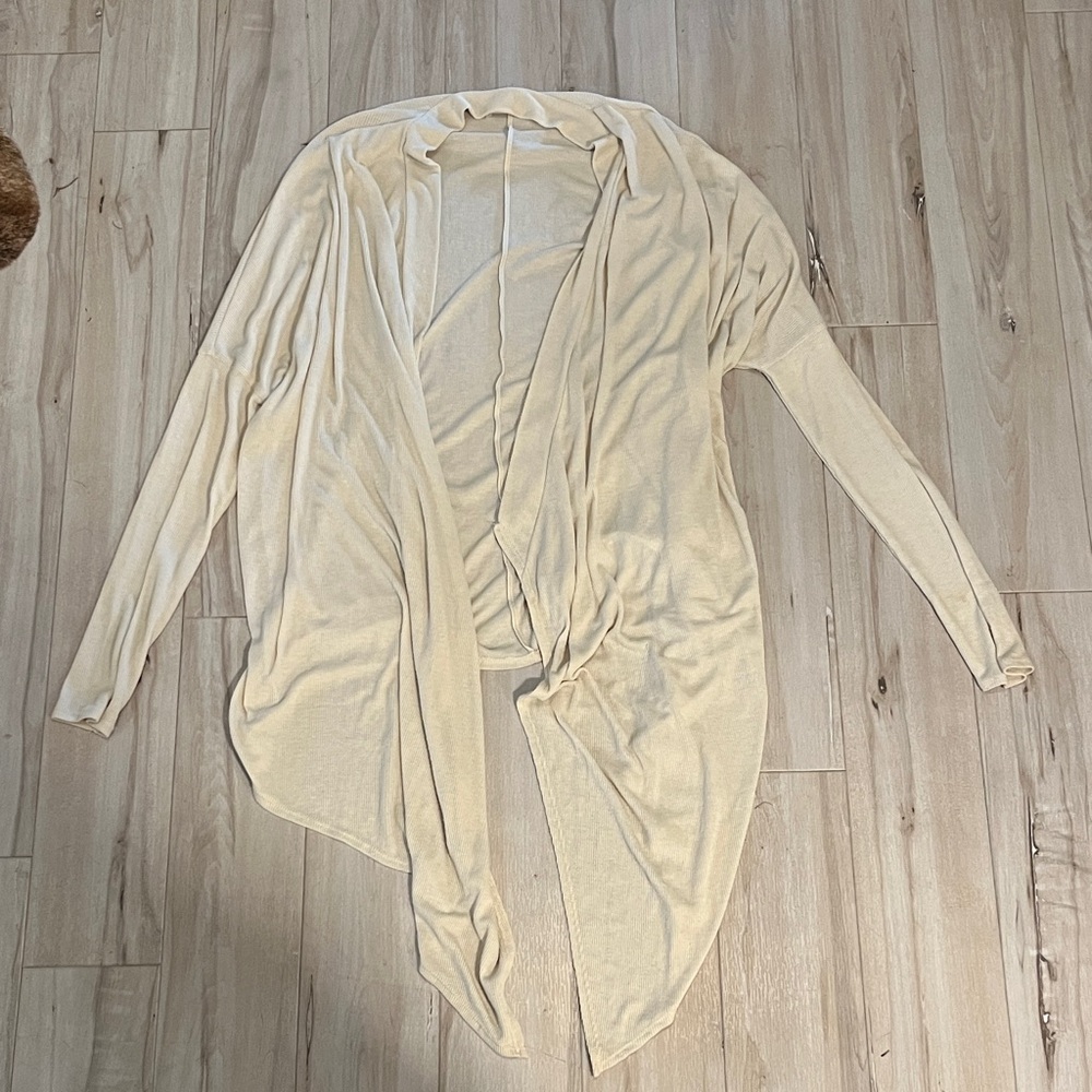 Abercrombie & Fitch Cream Women's Cardigan